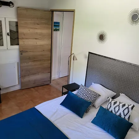 Appartement Les Trois Chenes à Les Angles  Extérieur photo